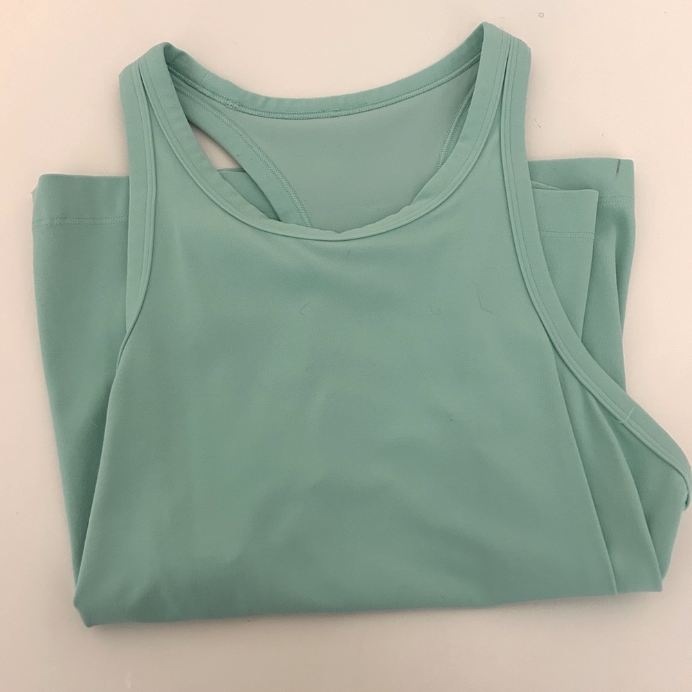 Lululemon tank top